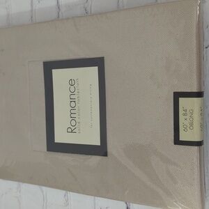 New Romance Solid Color 60 x 84 Tablecloth
